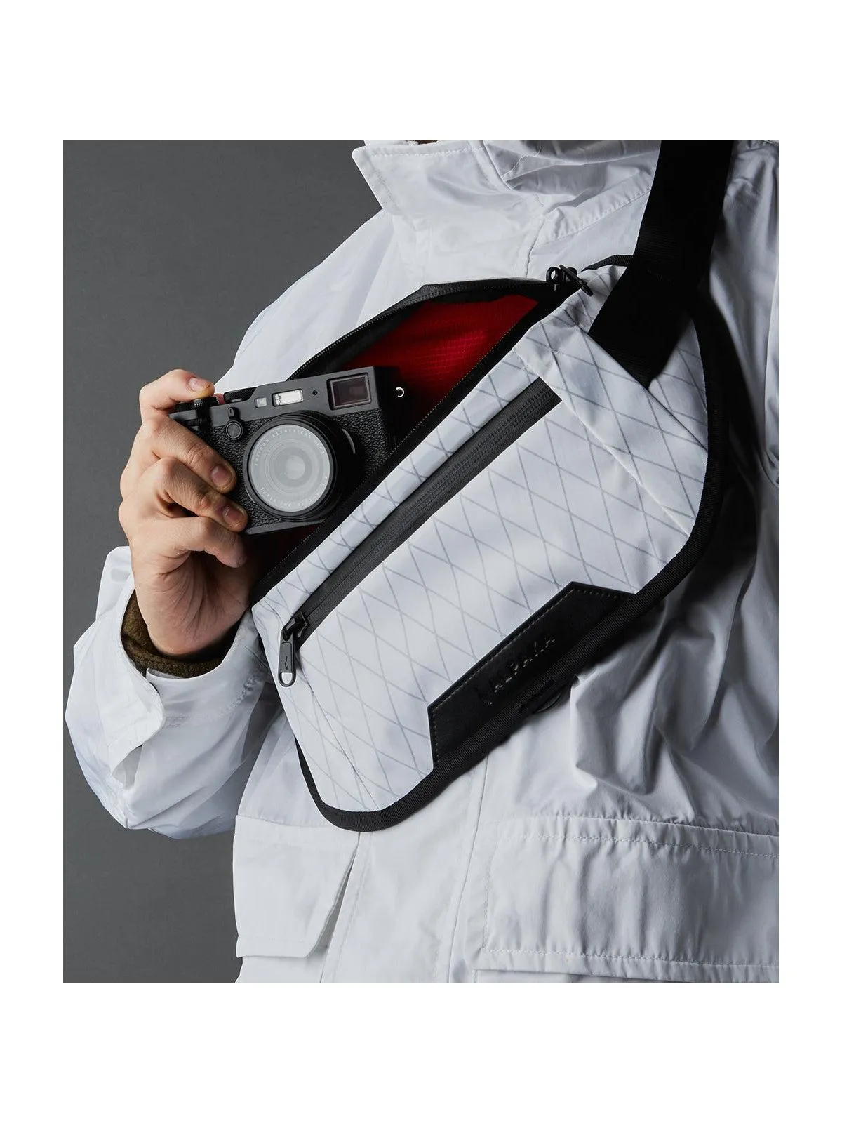 Alpaka Bravo Sling Mini Limited Edition Arctic White