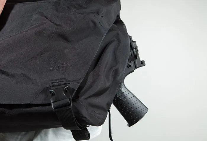 Arc'teryx LEAF Courier Bag 15