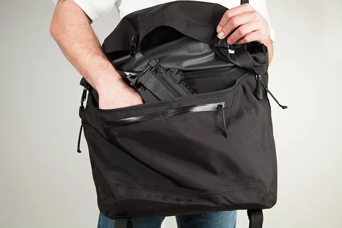 Arc'teryx LEAF Courier Bag 15