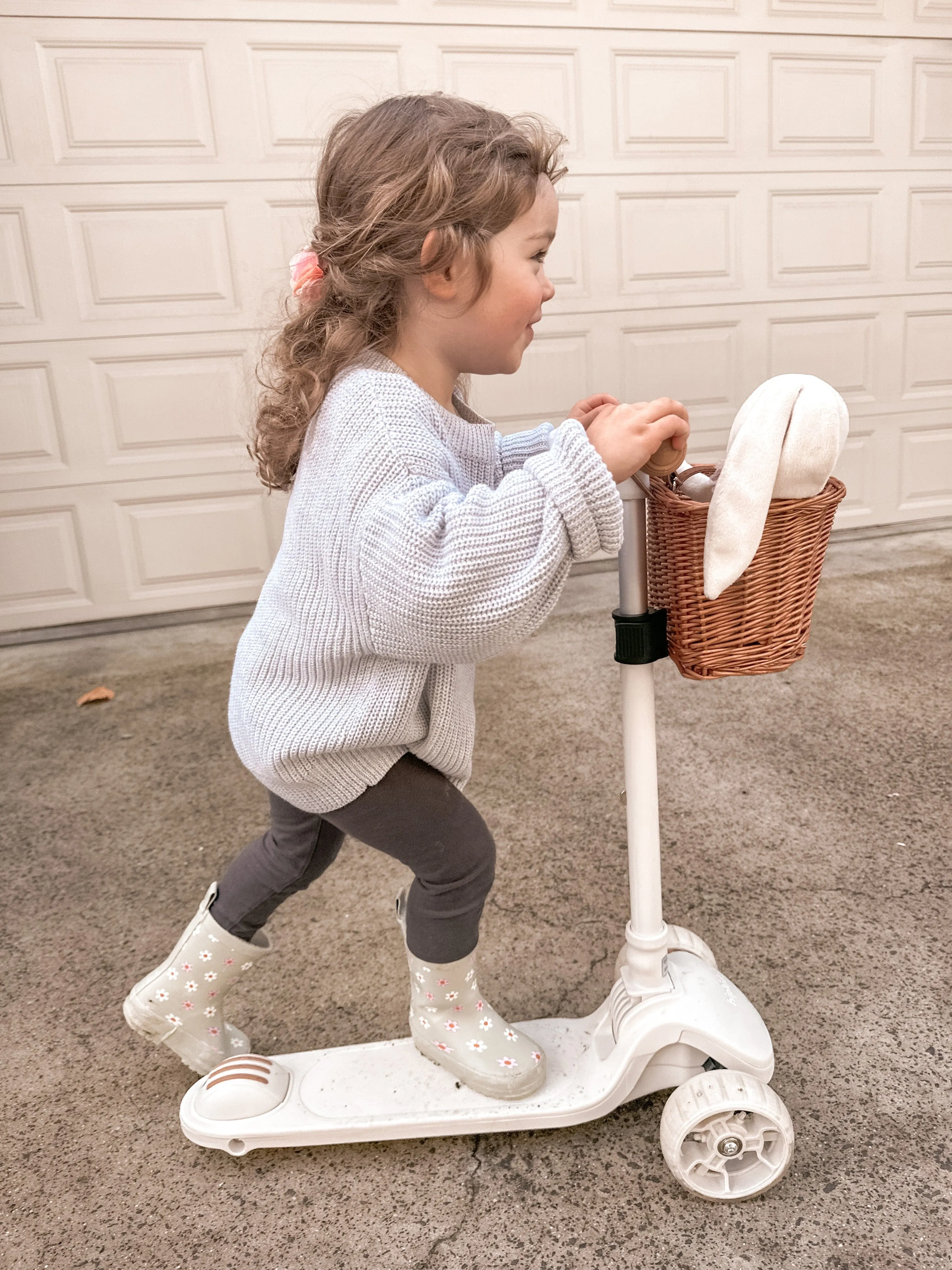 HipKids 3 Wheel Scooter w/ Wicker Basket