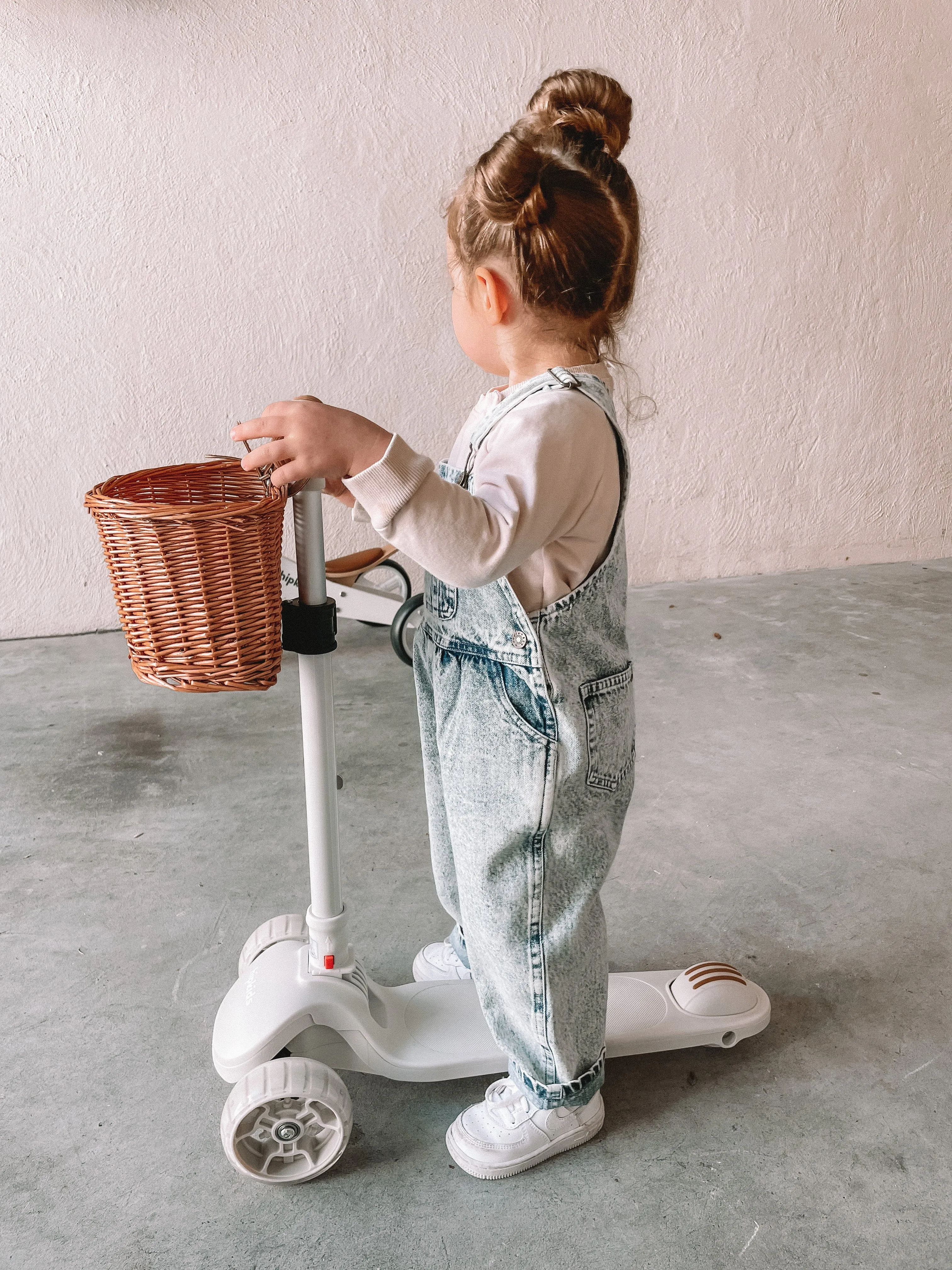 HipKids 3 Wheel Scooter w/ Wicker Basket